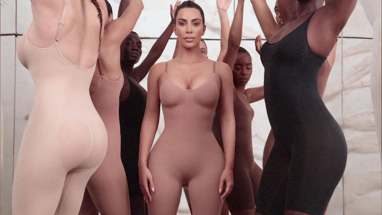 CNNE 665298 - critican a kim kardashian por usar kimono para su nueva linea de ropa