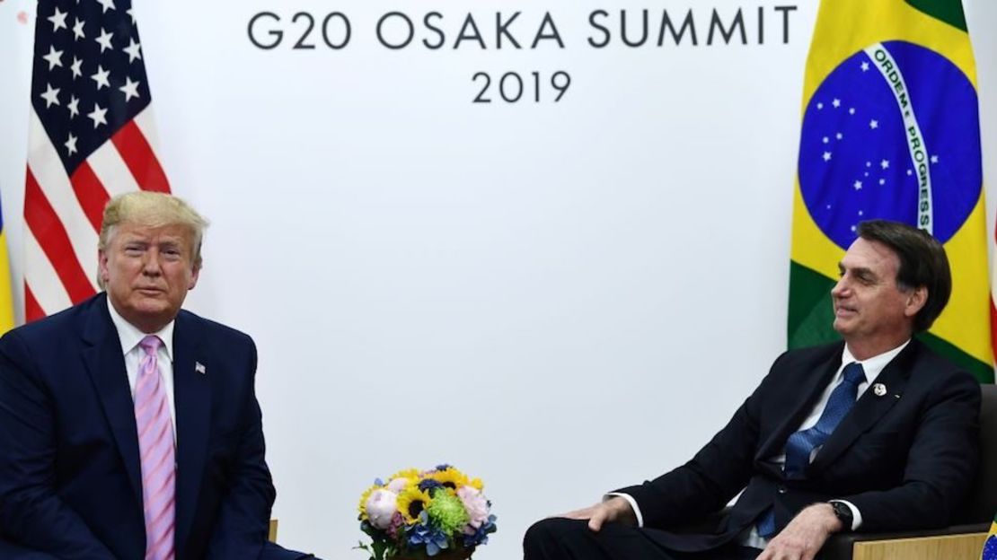 Los presidente de Estados Unidos, Donald Trump, y de Brasil, Jair Bolsonaro, en una reunión al margen de la cumbre del G20 en Japón.