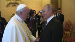 CNNE 668880 - ¿de que hablaron putin y el papa francisco?