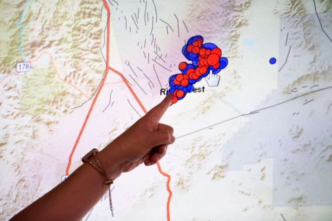 Según el USGS, se han presentado al menos 159 réplicas de magnitud 2,5 y mayores después del evento principal. La mayor tuvo una magnitud de 4,6.