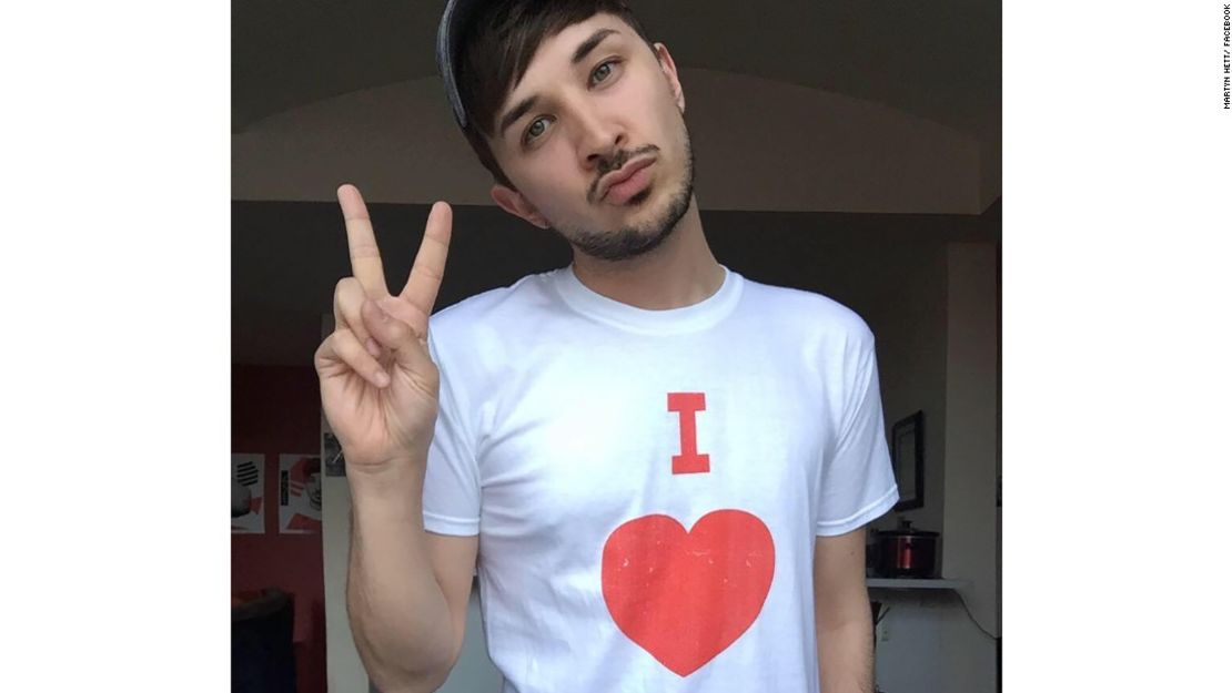 Martyn Hett, de 29 años y residente de Manchester, es otra de las víctimas, según su hermano Dan Hett.