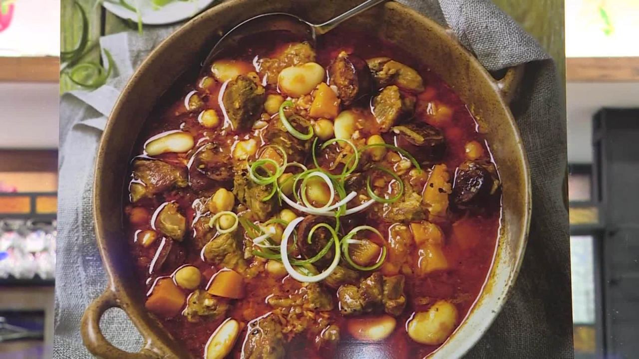 CNNE 670733 - argentinos celebran la independencia con este plato tipico