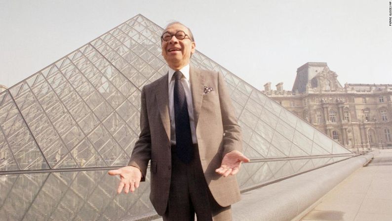 I.M. Pei, acalamado arquitecto que diseñó la pirámide del museo Louvre, murió el 16 de mayo a los 102 años.