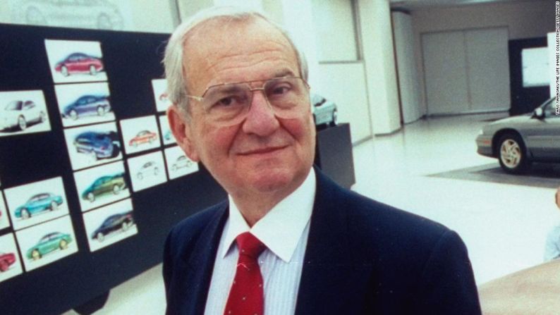 El ícono de la industria automovilística Lee Iacocca, el hombre que rescató a Chrysler de la bancarrota en los años 80, murió el 2 de juio a los 94 años.