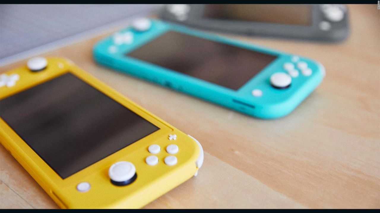 CNNE 671215 - mira el nintendo switch lite de $199