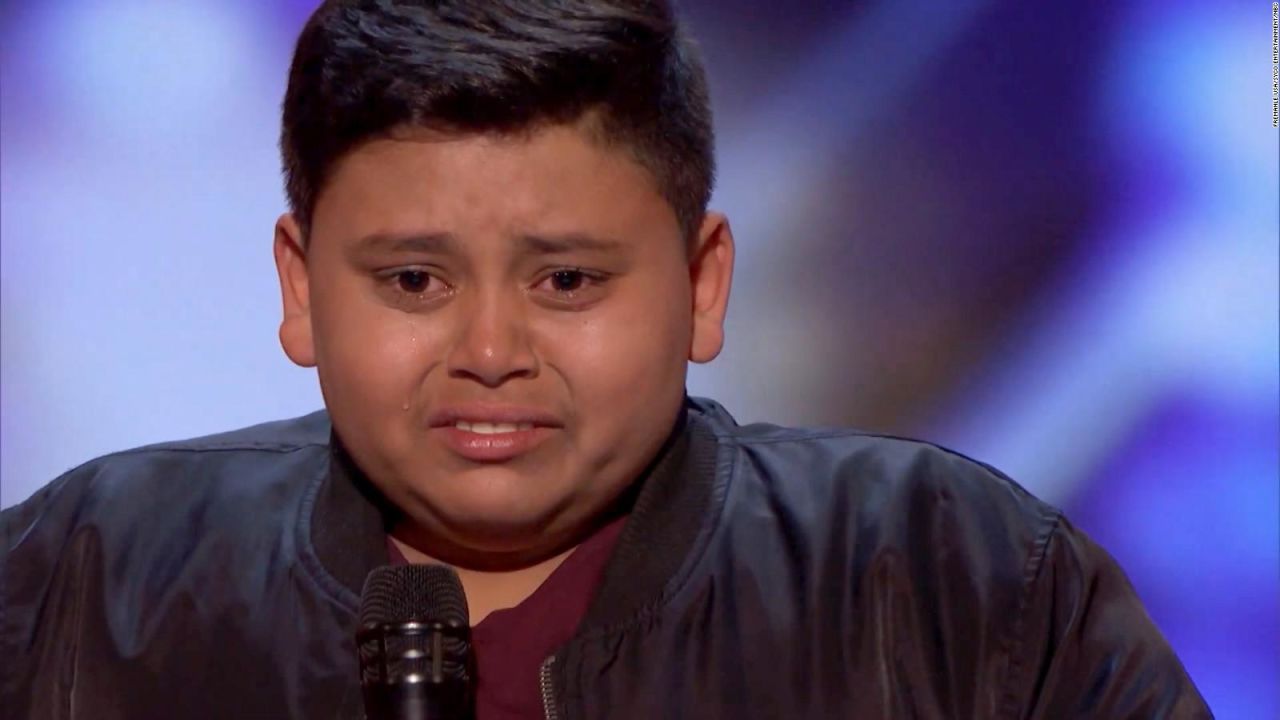 CNNE 671506 - este nino de 12 anos deslumbro en "america's got talent"