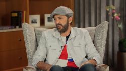 CNNE 674489 - ¿que musica le falta hacer a juan luis guerra?