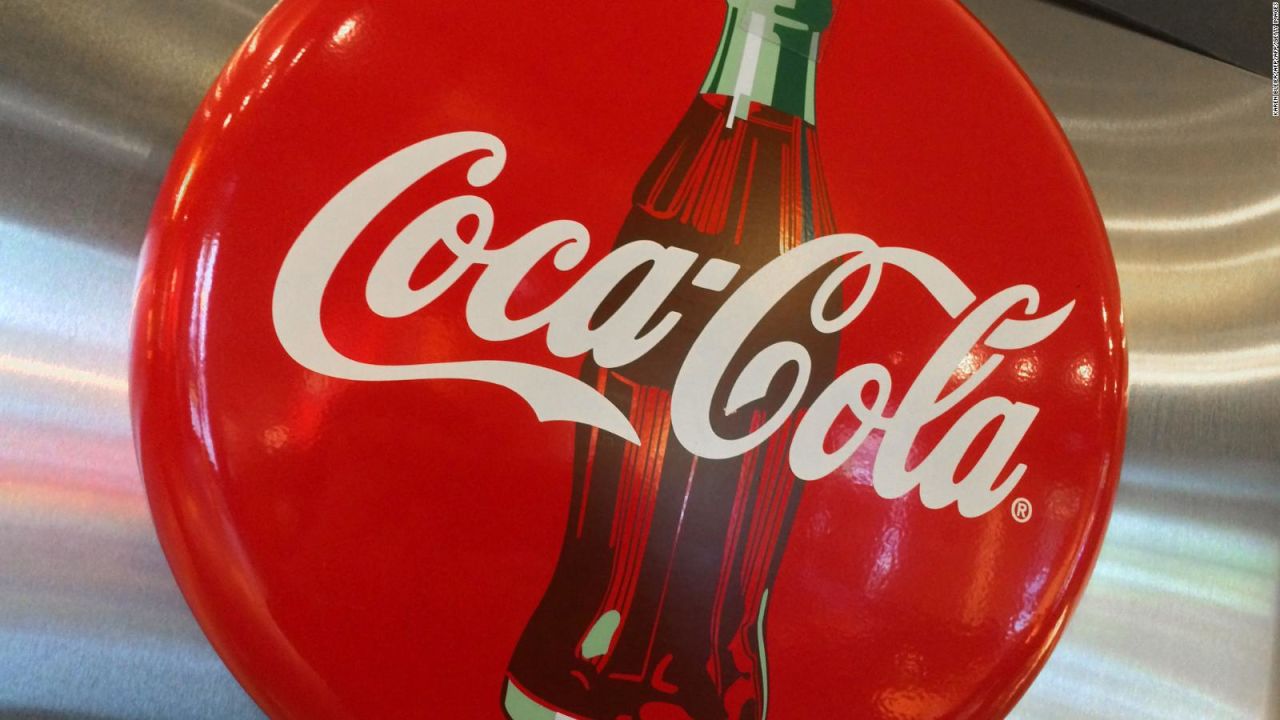 CNNE 676673 - coca cola- accion crece mas de 6%