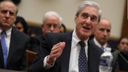 CNNE 676933 - mueller- no exonere totalmente al presidente