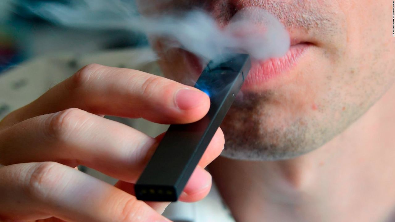 CNNE 678655 - ¿pueden publicitarse cigarrillos vaporizadores en escuelas?