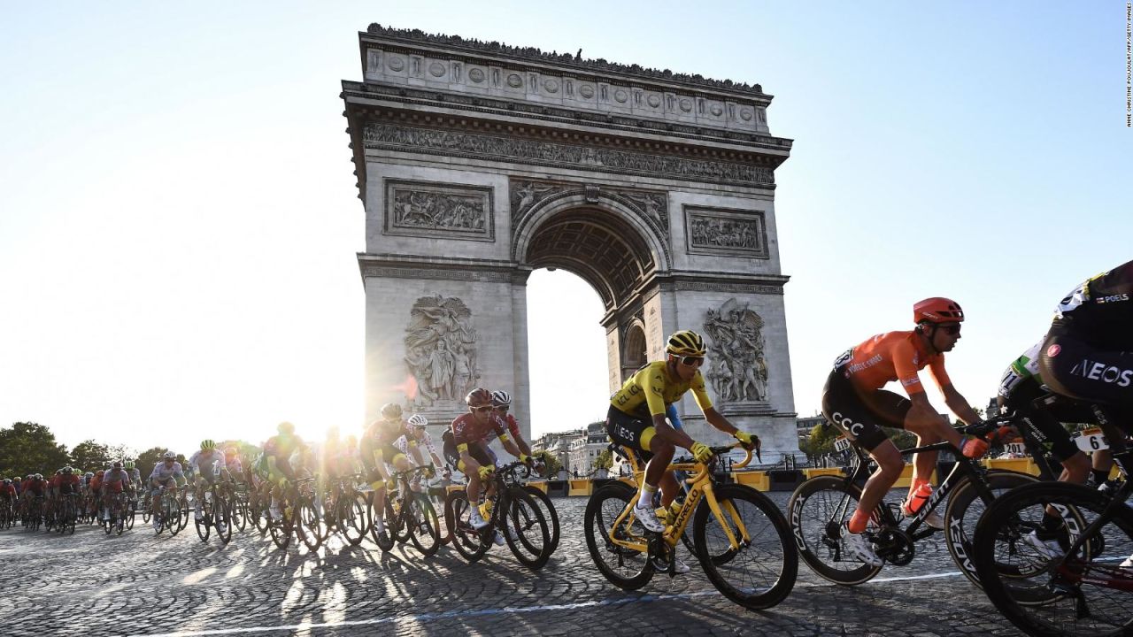 CNNE 679401 - minutocnn- egan bernal hace historia en el tour de francia