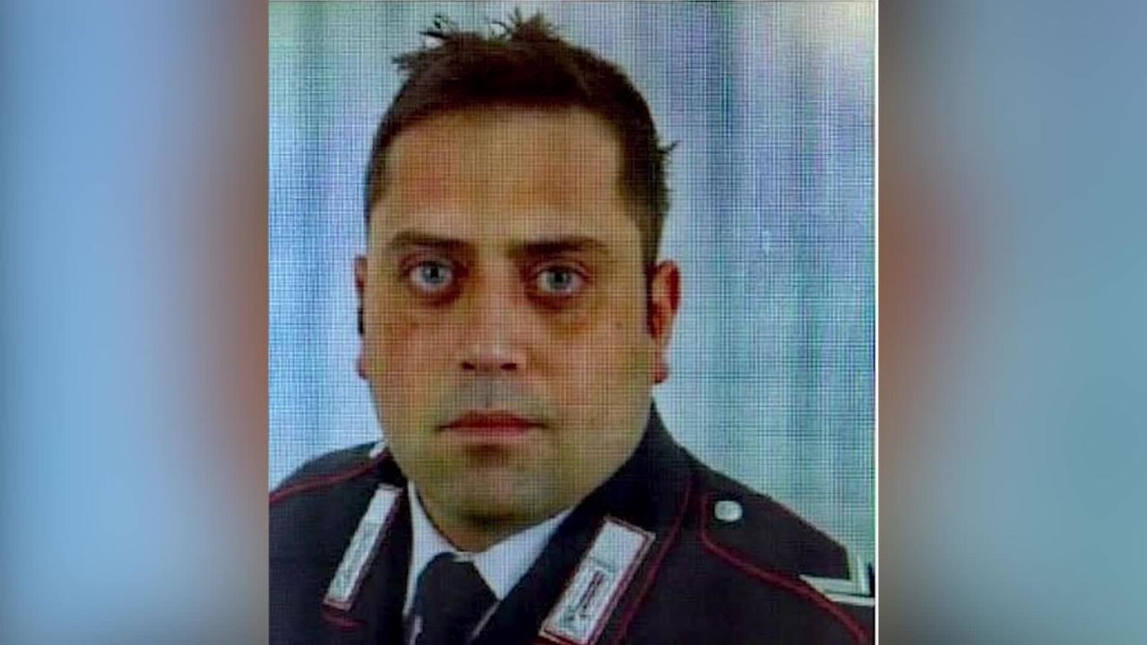 CNNE 679598 - detienen dos sospechosos de asesinar a agente de policia italiano