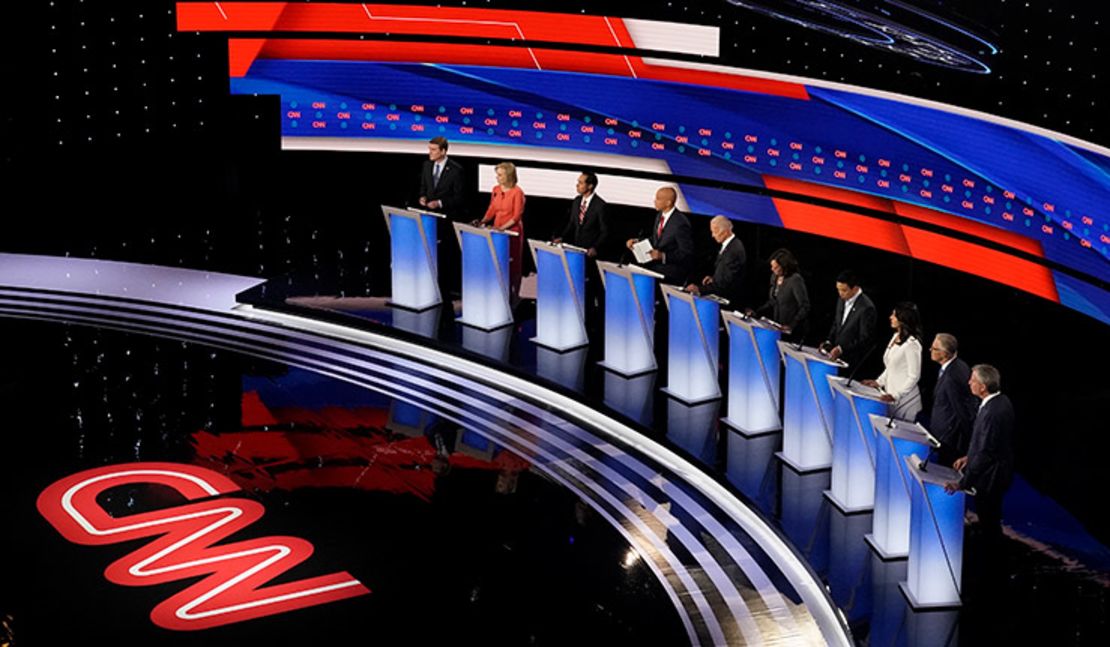 CNNE 680915 - cnn debate mi 2