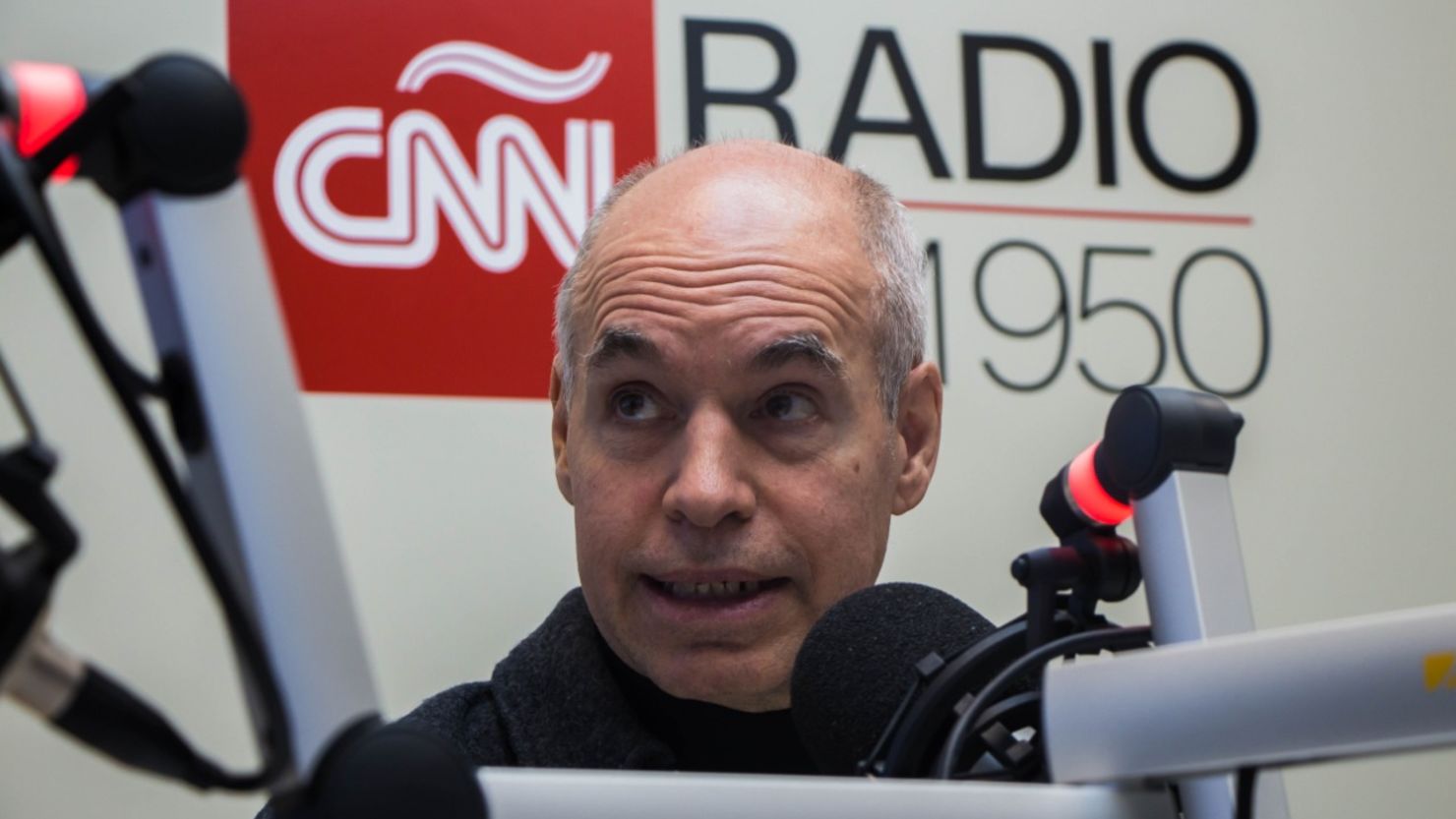 Horacio Rodríguez Larreta, en una de sus visitas a los estudios de CNN Radio Argentina.