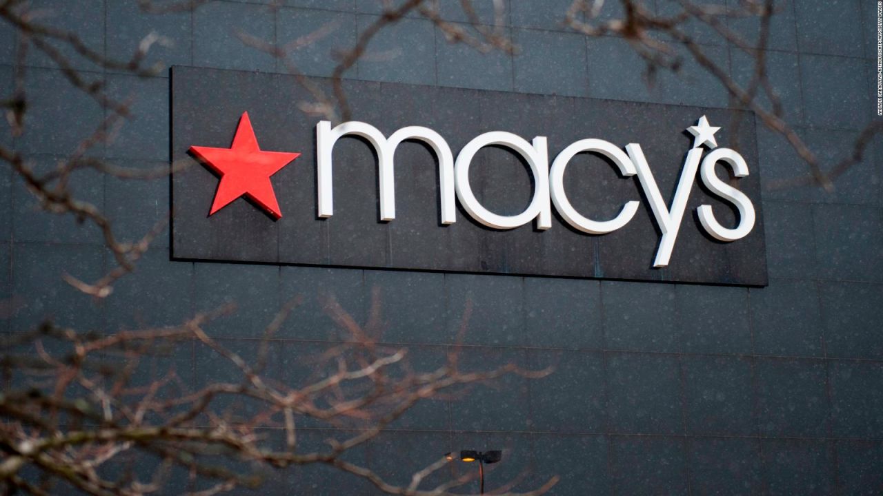 CNNE 688099 - macy's reporta una caida del 48% en sus ganancias