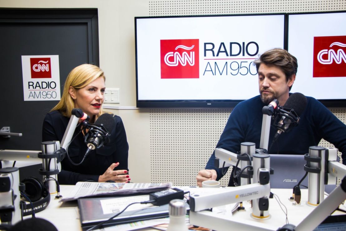 Bárbara y Andy Muschietti, en los estudios de CNN Radio Argentina.