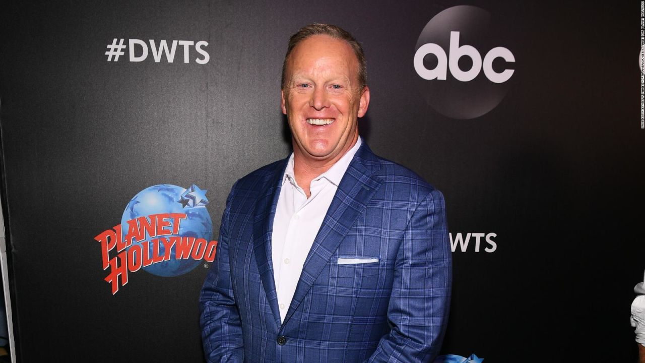 CNNE 691858 - sean spicer se une al elenco de "dancing with the stars"