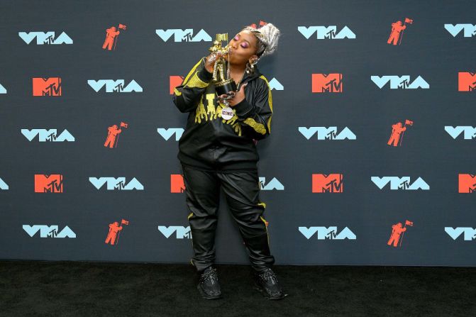 Missy Elliott, quien realizó y se llevó a casa el Premio Michael Jackson Video Vanguard. Roy Rochlin / Getty Images