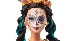 CNNE 694386 - barbie dia de muertos, un homenaje a mexico