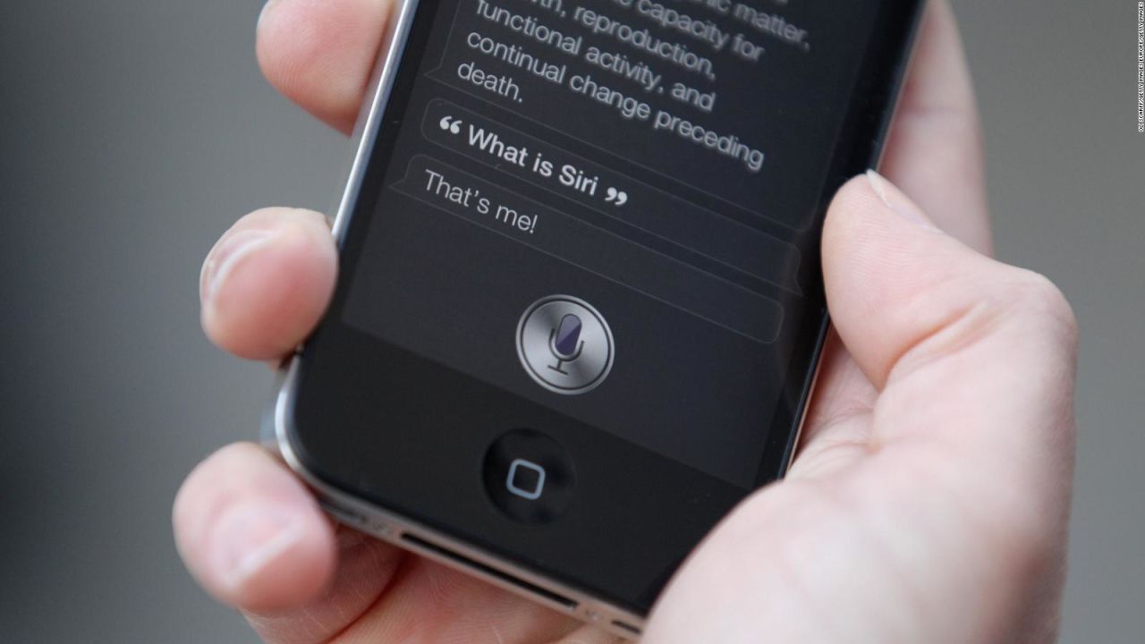 CNNE 695013 - apple revisa sus reglas de privacidad al escuchar grabaciones de siri