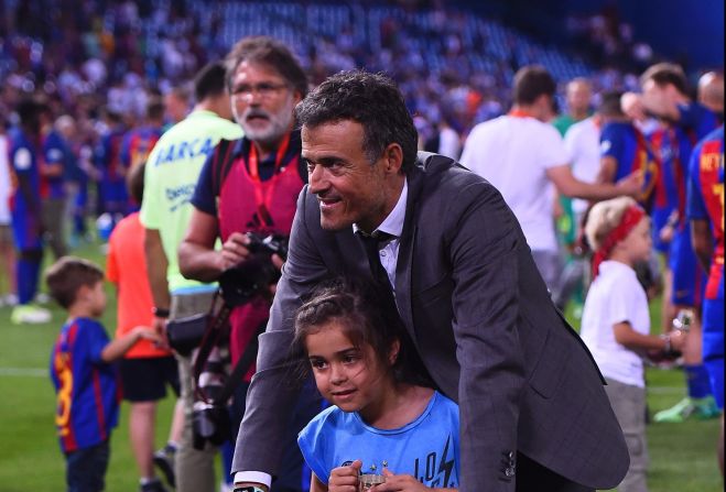 El 29 de agosto murió Xana, hija de Luis Enrique Martínez, ex director técnico del Barcelona y de la Selección de España. Tenía 9 años.