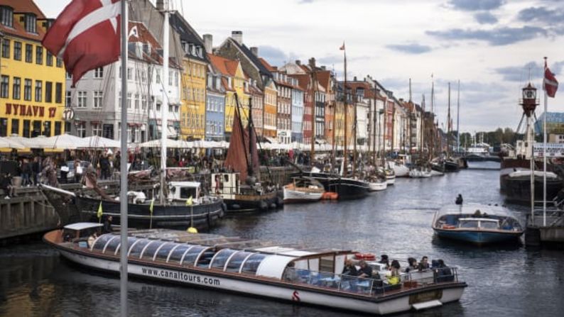 9. Copenhague, Dinamarca: Amada por sus sándwiches abiertos y sus distritos de moda como Vesterbro, la capital danesa se clasificó como la novena más habitable en el Índice de habitabilidad global de 2019.