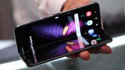 CNNE 699222 - samsung relanza el galaxy fold