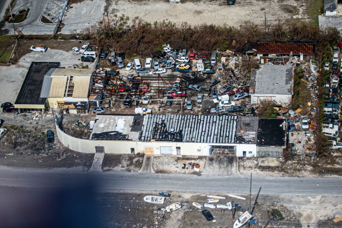 La devastación provocada por el huracán Dorian en Gran Bahama fue captada por el fotógrafo Antonio José Soto durante un sobrevuelo por las zonas afectadas.