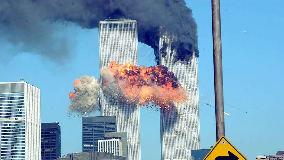 Así se veían las torres gemelas del World Trade Center el 11 de septiembre de 2001 cuando dos aviones se estrellaron contra ellas en los ataques terroristas más mortíferos de la historia del país.