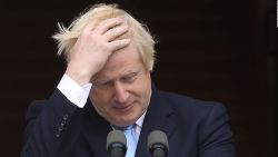 Boris Johnson, en su momento más difícil