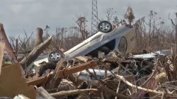 CNNE 702914 - posible tormenta tropical cerca de bahamas