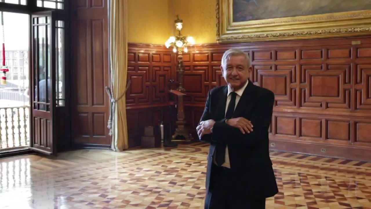 CNNE 703023 - dan "chuleada" al palacio nacional para el grito de amlo