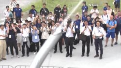 CNNE 703492 - tokio 2020- maquinas lanzanieves para enfrentar el calor