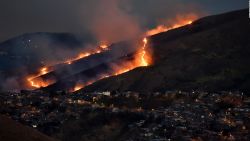 CNNE 703868 - luchan contra los incendios forestales