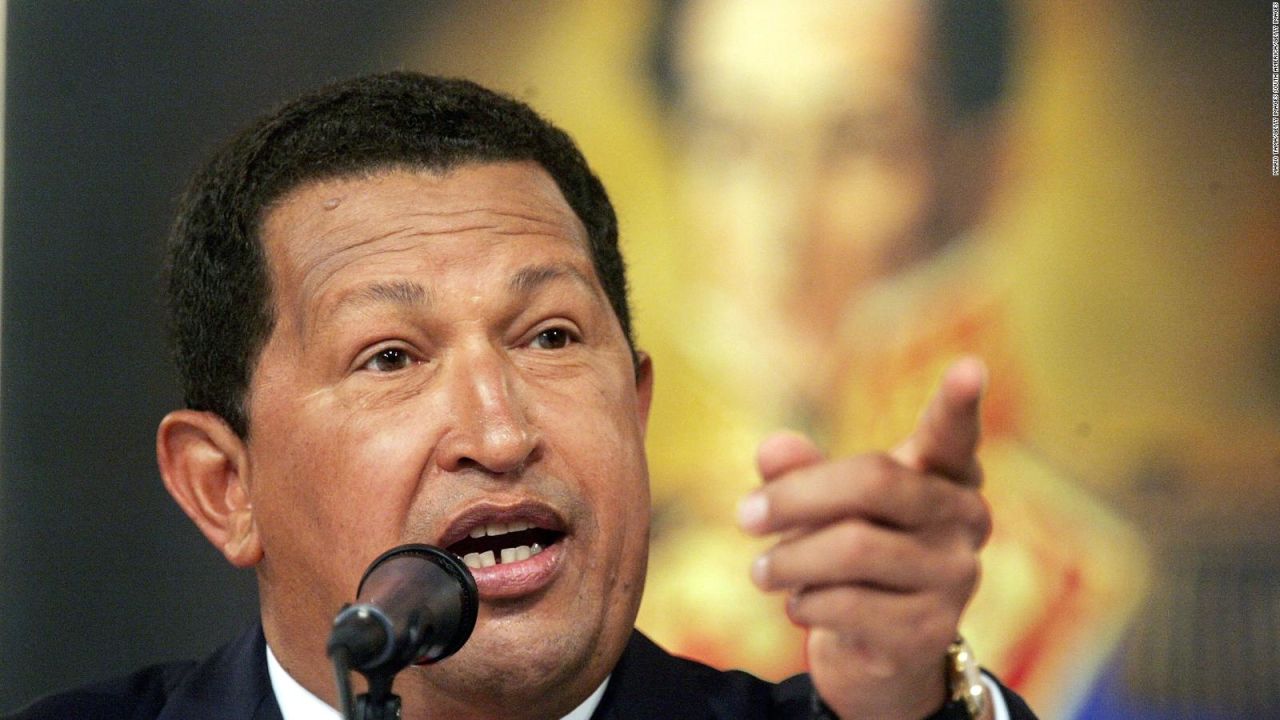 CNNE 704451 - wall street journal- chavez queira "inundar ee-uu- de cocaina"