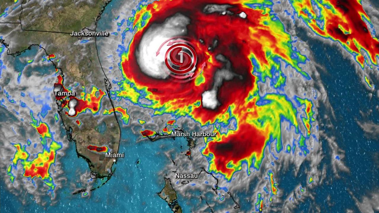 CNNE 704517 - el huracan humberto se aleja de bahamas