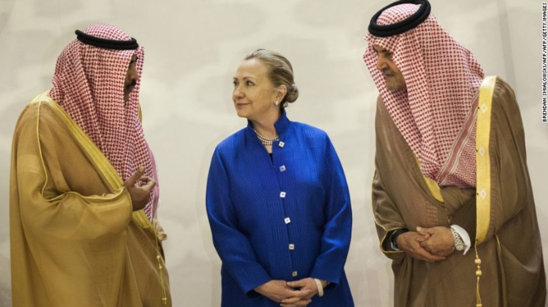 CNNE 705b7c55 - 170404152907-hillary-clinton-saudi-arabia-2012-exlarge-169