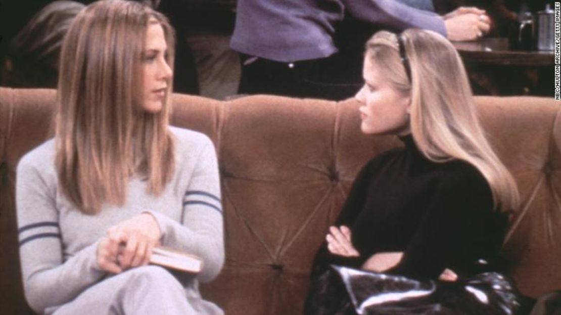 377080 01: Jennifer Aniston and Reese Witherspoon in "Friends" (1999-2000 season, "The One With Rachel's Sister"). Photo credit: Warner Bros.