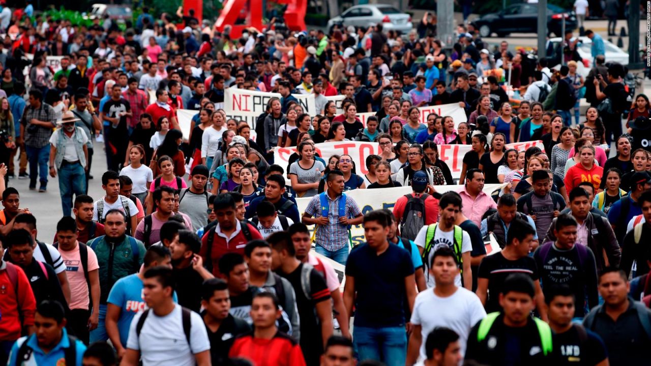 CNNE 709614 - padres de los 43 estudiantes de ayotzinapa exigen acciones mas contundentes