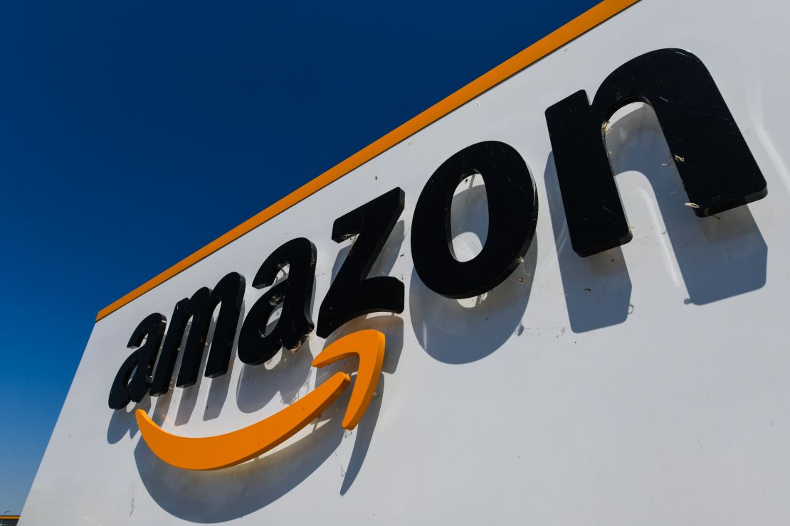 CNNE 710418 - france-us-economy-retail-internet-company-amazon-logo