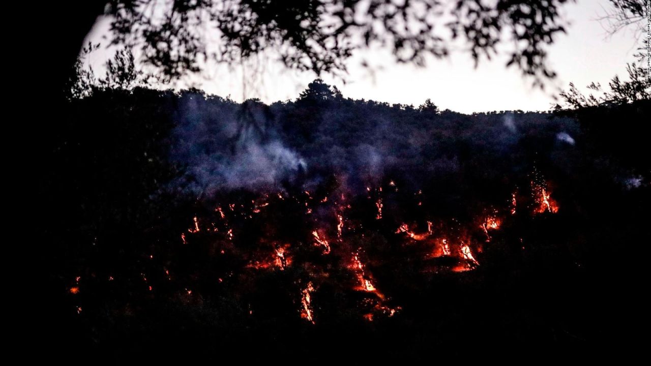 CNNE 710541 - muere una madre y su bebe tras incendio