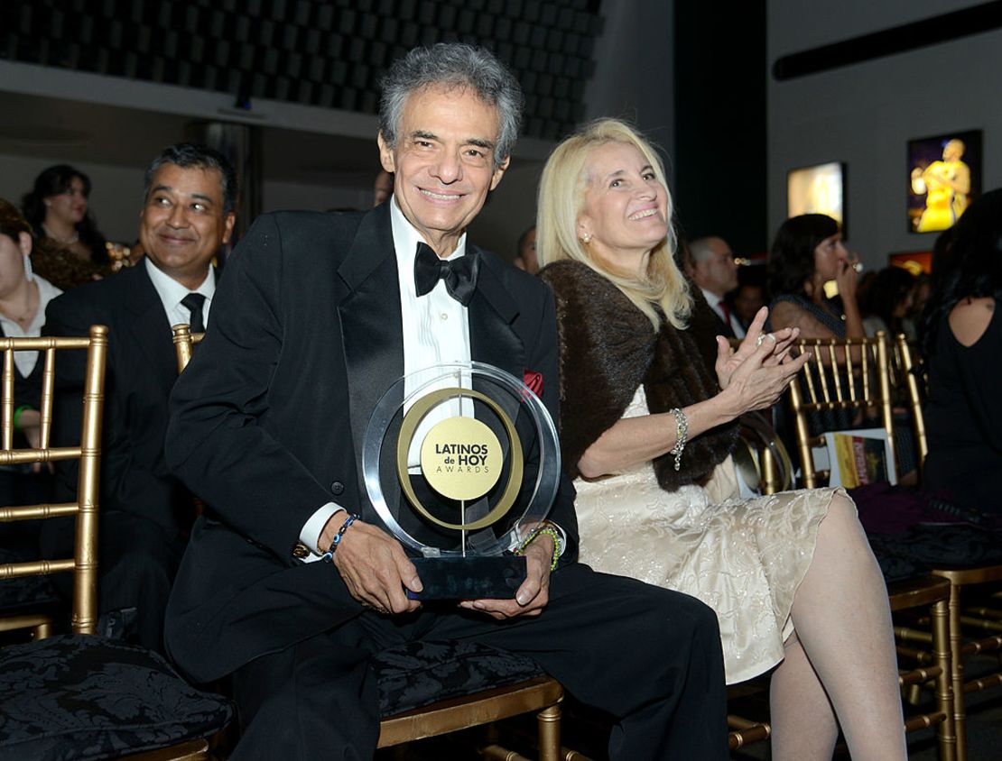 Foto de archivo. El cantante mexicano José José fue reconocido con el premio Latinos de Hoy en 2013 por OneLegacy, el 12 de octubre de 2013.