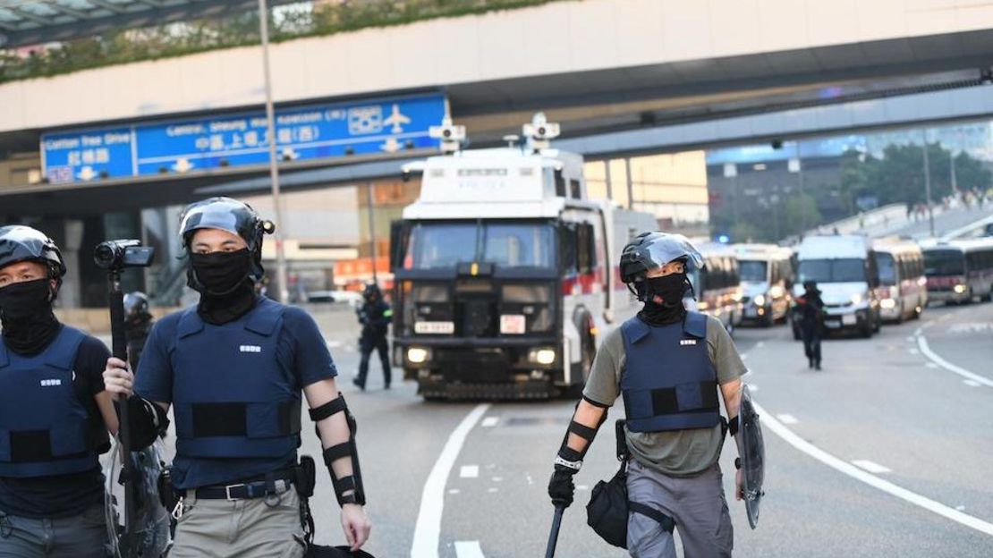 CNNE 711149 - cnn hong kong policia