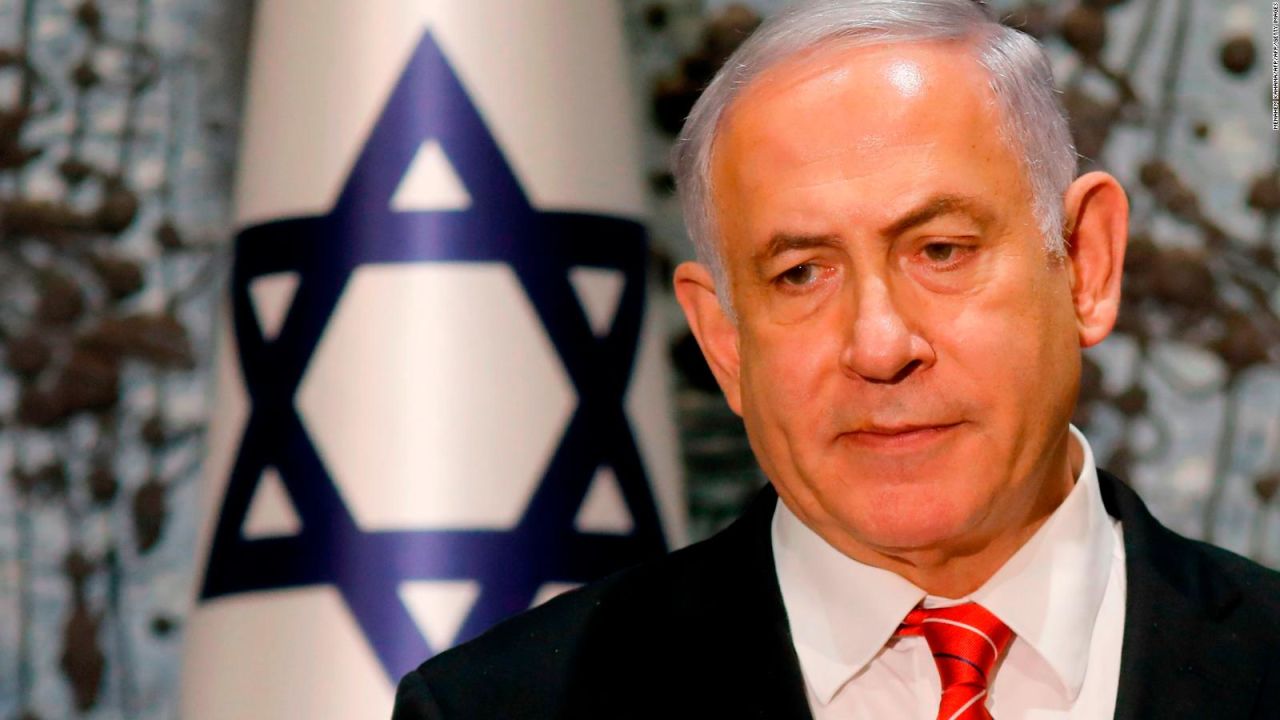 CNNE 711817 - netanyahu enfrenta a la justicia en su primera audiencia