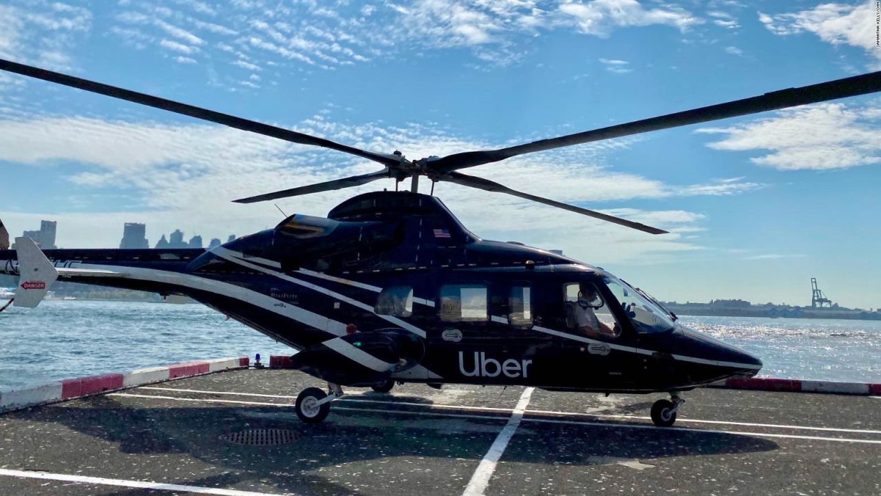 CNNE 713019 - asi es el nuevo servicio de helicopteros de uber