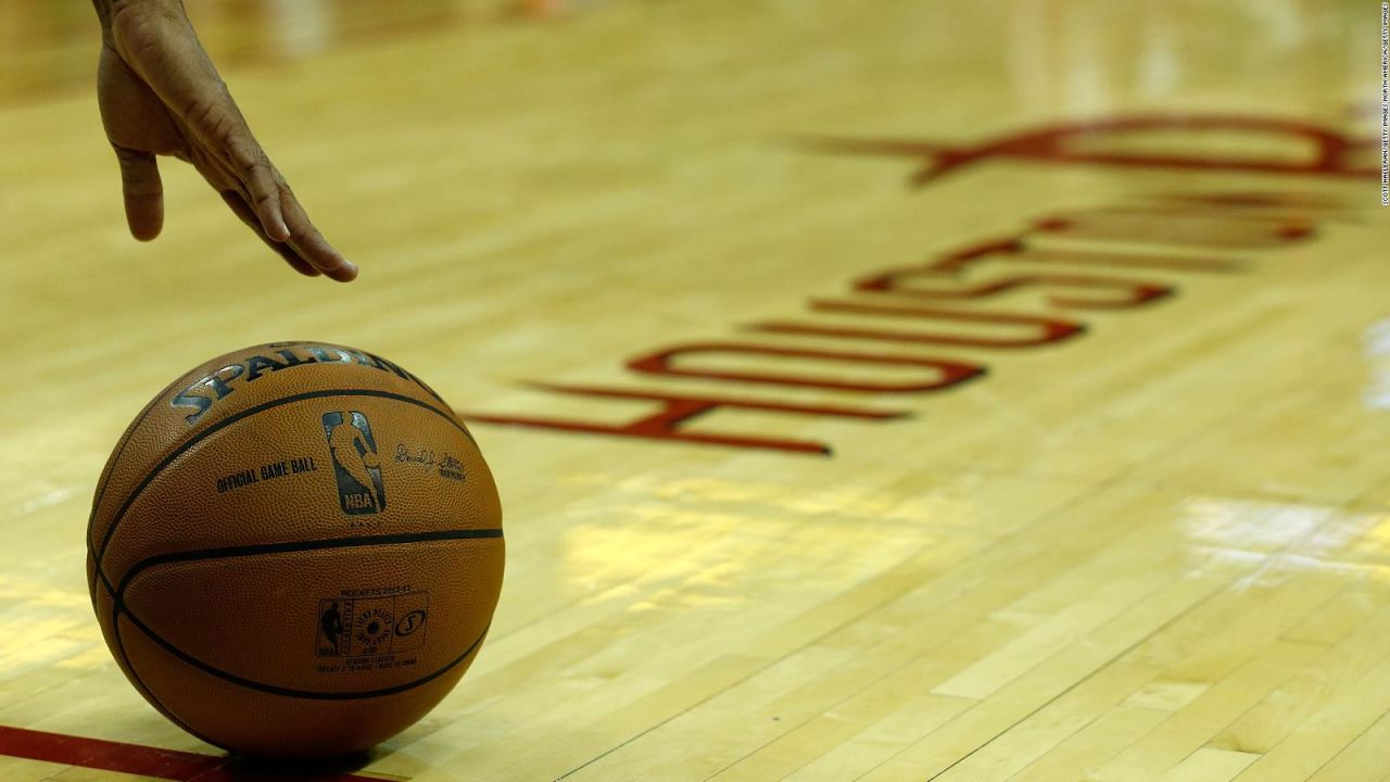 CNNE 713709 - varias firmas chinas suspenden negocios con los houston rockets