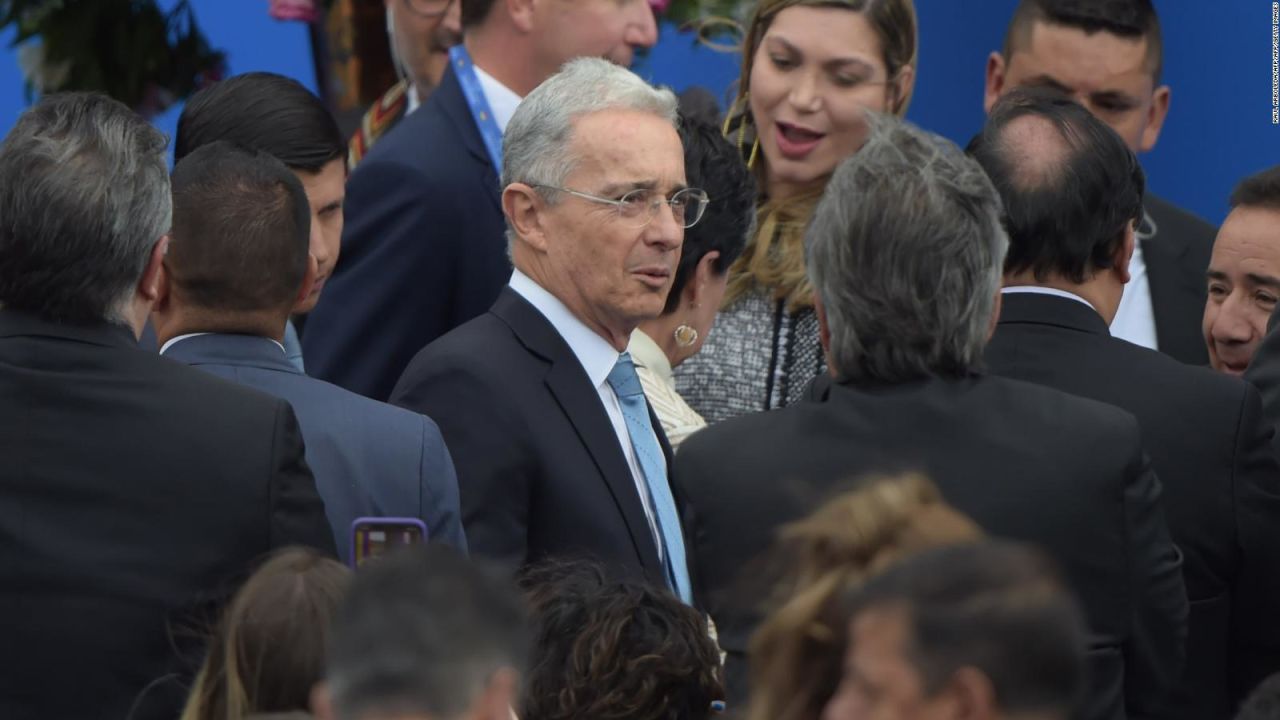 CNNE 714123 - uribe llega a indagatoria ante corte suprema