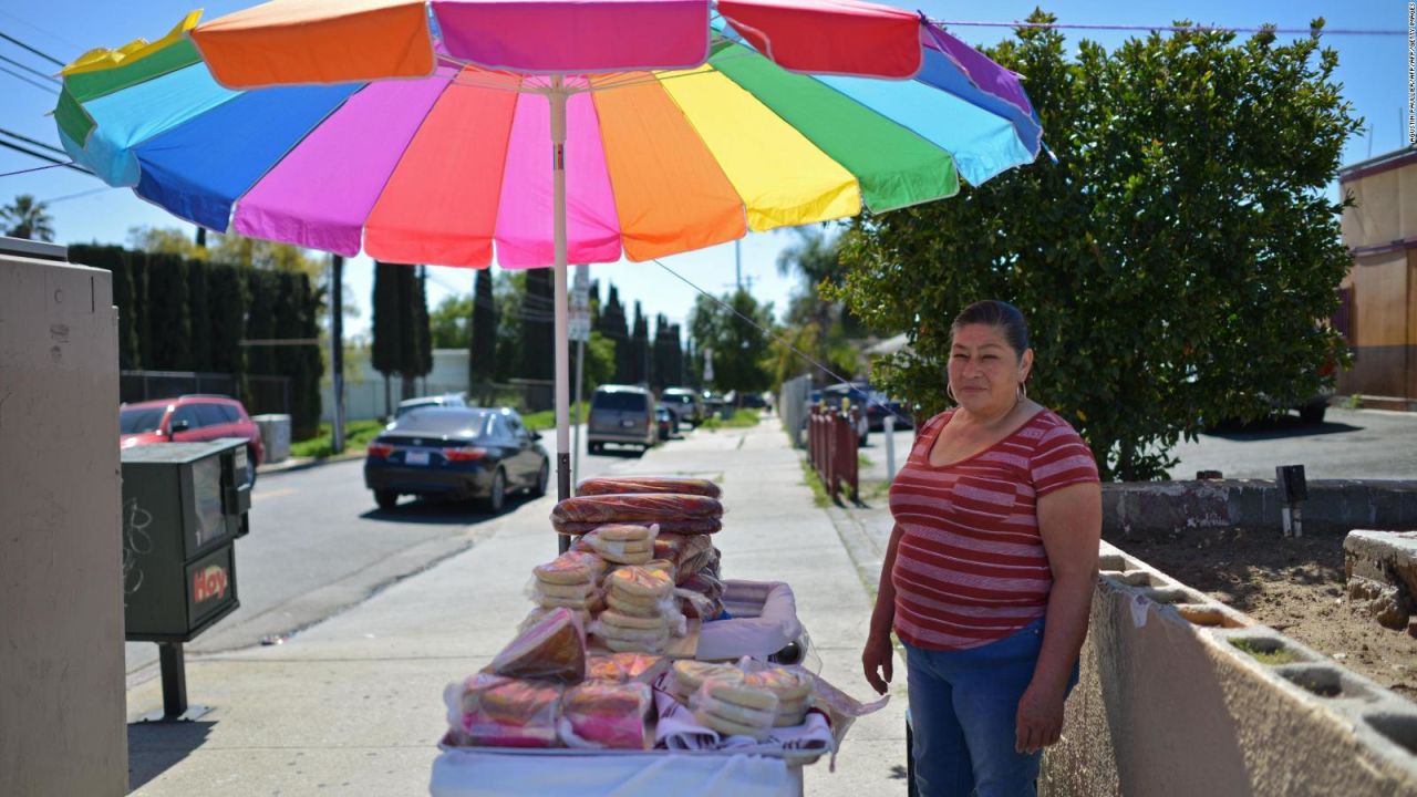 CNNE 715597 - mexico- alcaldesa quiere fijar impuestos a tacos y elotes