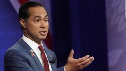 CNNE 715697 - julian castro- "tendre miembros de la comunidad lgbtq aconsejandome si soy presidente"