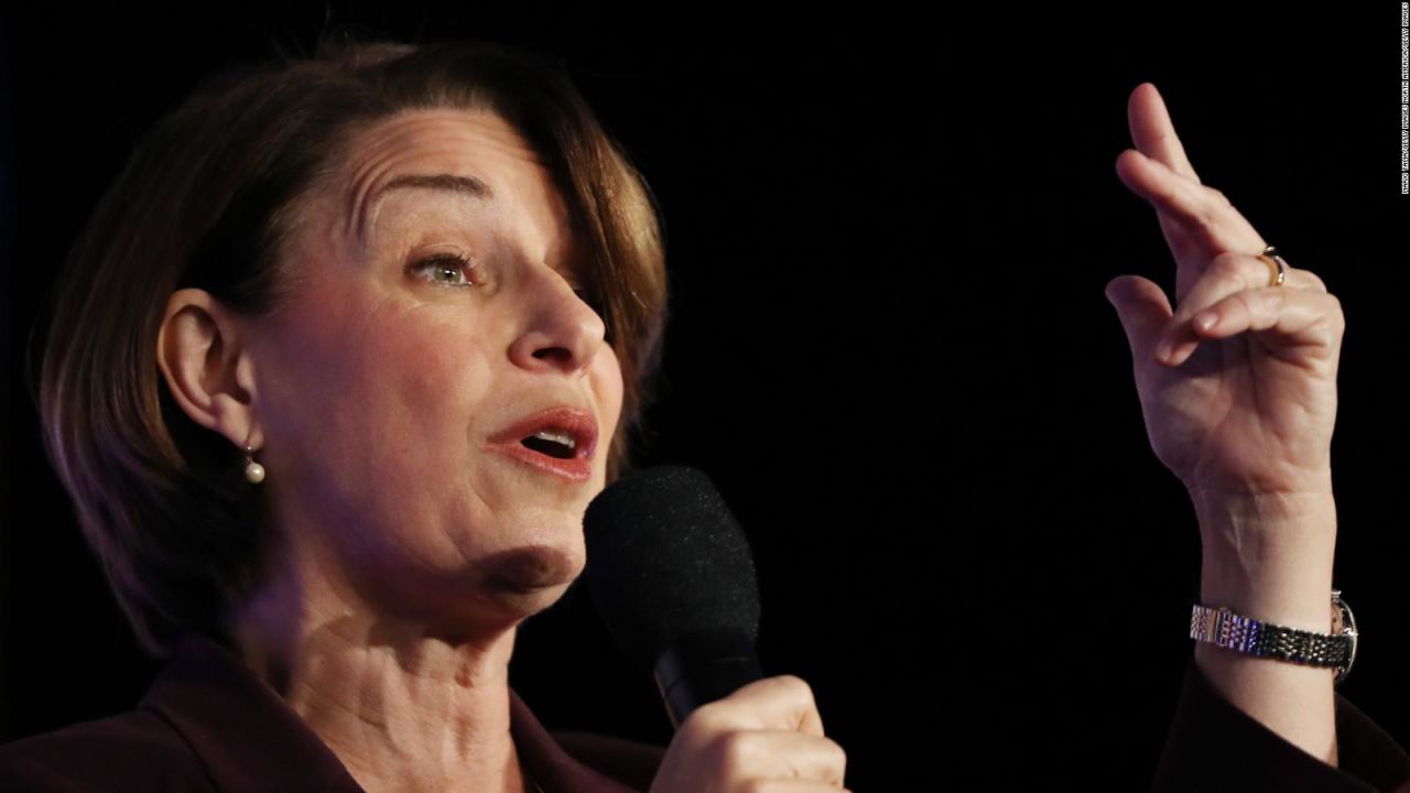 CNNE 715699 - amy klobuchar promete apoyar una prohibicion para las practicas de conversion de genero